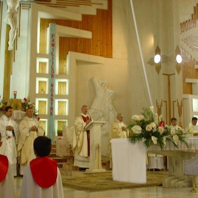 26-29 aprilie: Bacău "Sfânta Cruce": "Peregrinatio Mariae" şi misiuni populare
