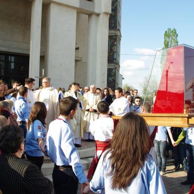 26-29 aprilie: Bacău "Sfânta Cruce": "Peregrinatio Mariae" şi misiuni populare