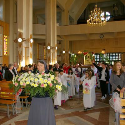 26-29 aprilie: Bacău "Sfânta Cruce": "Peregrinatio Mariae" şi misiuni populare