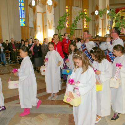 26-29 aprilie: Bacău "Sfânta Cruce": "Peregrinatio Mariae" şi misiuni populare