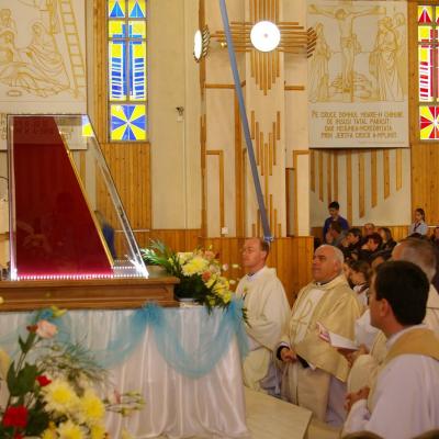 26-29 aprilie: Bacău "Sfânta Cruce": "Peregrinatio Mariae" şi misiuni populare