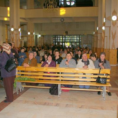 26-29 aprilie: Bacău "Sfânta Cruce": "Peregrinatio Mariae" şi misiuni populare
