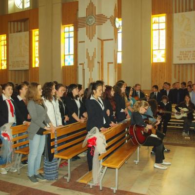 26-29 aprilie: Bacău "Sfânta Cruce": "Peregrinatio Mariae" şi misiuni populare