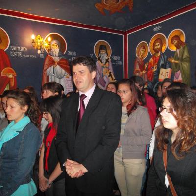28 aprilie: Bacău: Concursul de eseuri religioase "Lumină din lumină"