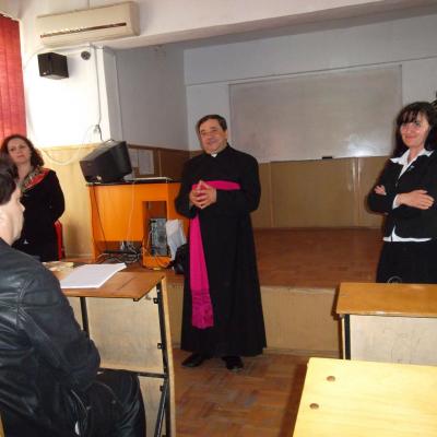 28 aprilie: Bacău: Concursul de eseuri religioase "Lumină din lumină"