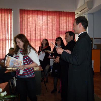 28 aprilie: Bacău: Concursul de eseuri religioase "Lumină din lumină"