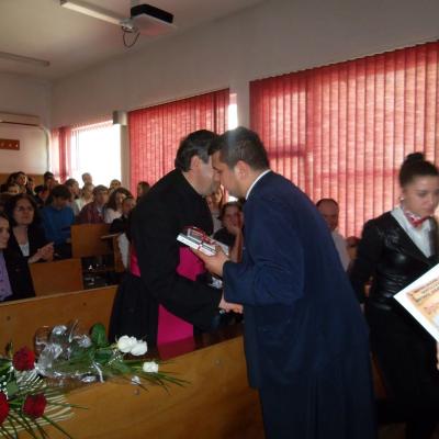 28 aprilie: Bacău: Concursul de eseuri religioase "Lumină din lumină"