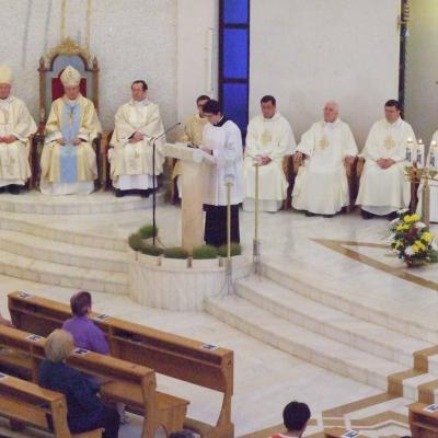 1 mai: Iaşi: Liturghie de mulţumire pentru împlinirea a 22 de ani de episcopat ai PS Petru Gherghel