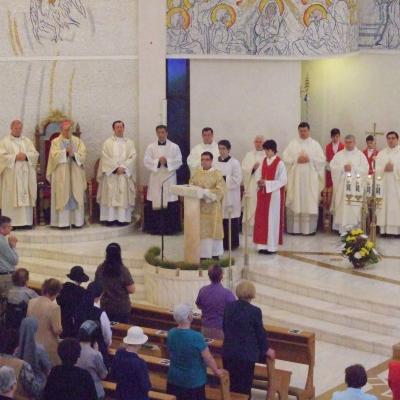 1 mai: Iaşi: Liturghie de mulţumire pentru împlinirea a 22 de ani de episcopat ai PS Petru Gherghel