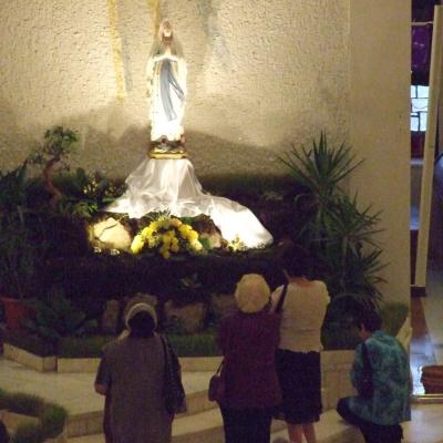 1 mai: Iaşi: Liturghie de mulţumire pentru împlinirea a 22 de ani de episcopat ai PS Petru Gherghel