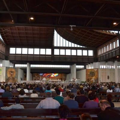 1 mai: Gransasso (Italia): Pelerinaj al unui grup de tineri români din Roma la sanctuarul "Sfântul Gabriel al Maicii Indurerate"