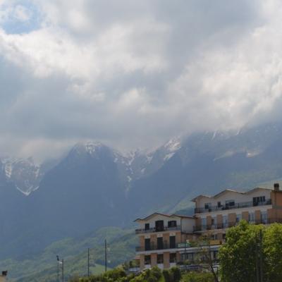 1 mai: Gransasso (Italia): Pelerinaj al unui grup de tineri români din Roma la sanctuarul "Sfântul Gabriel al Maicii Indurerate"