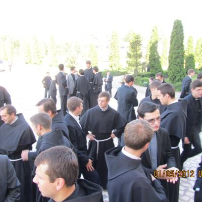 1 mai: Roman: Întâlnirea studenţilor din cadrul institutelor teologice din Dieceza de Iaşi