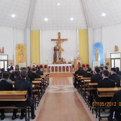 1 mai: Roman: Întâlnirea studenţilor din cadrul institutelor teologice din Dieceza de Iaşi
