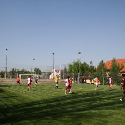 2 mai: Iaşi: Deschiderea campionatului de fotbal "Cupa Prietenia"