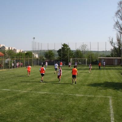 2 mai: Iaşi: Deschiderea campionatului de fotbal "Cupa Prietenia"
