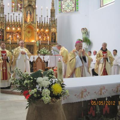 5 mai: Cacica: Întâlnirea profesorilor de la institutele teologice catolice din Iaşi şi Roman