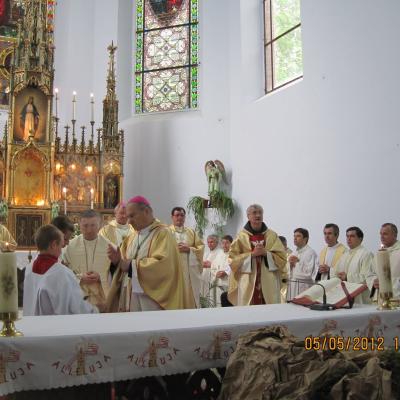 5 mai: Cacica: Întâlnirea profesorilor de la institutele teologice catolice din Iaşi şi Roman