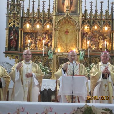 5 mai: Cacica: Întâlnirea profesorilor de la institutele teologice catolice din Iaşi şi Roman