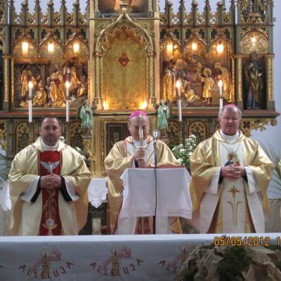 5 mai: Cacica: Întâlnirea profesorilor de la institutele teologice catolice din Iaşi şi Roman