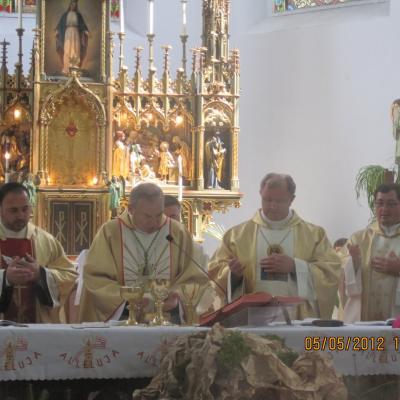 5 mai: Cacica: Întâlnirea profesorilor de la institutele teologice catolice din Iaşi şi Roman