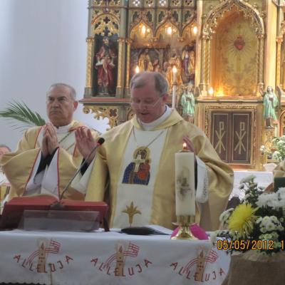 5 mai: Cacica: Întâlnirea profesorilor de la institutele teologice catolice din Iaşi şi Roman