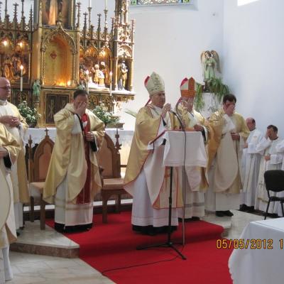 5 mai: Cacica: Întâlnirea profesorilor de la institutele teologice catolice din Iaşi şi Roman