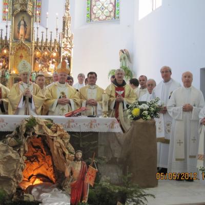 5 mai: Cacica: Întâlnirea profesorilor de la institutele teologice catolice din Iaşi şi Roman