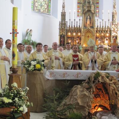 5 mai: Cacica: Întâlnirea profesorilor de la institutele teologice catolice din Iaşi şi Roman