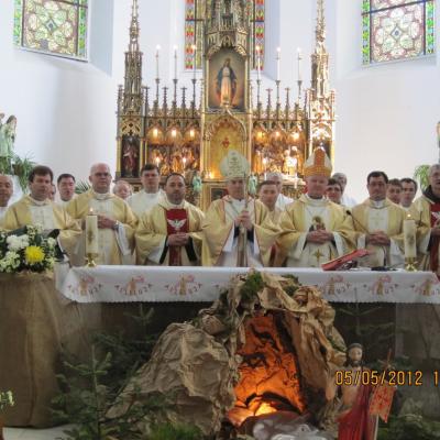 5 mai: Cacica: Întâlnirea profesorilor de la institutele teologice catolice din Iaşi şi Roman