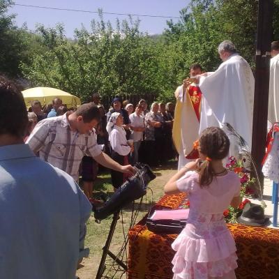 6 mai: Valea Mică: Raze de soare la sărbătoarea patronului parohiei