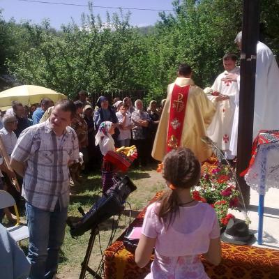 6 mai: Valea Mică: Raze de soare la sărbătoarea patronului parohiei