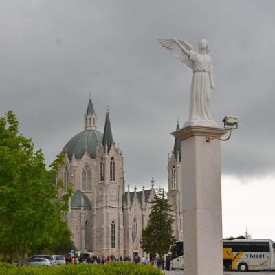 6 mai: Castelpetroso (IT): Românii de la Roma în pelerinaj la sanctuarul "Maica Domnului Îndurerată"