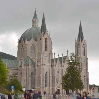 6 mai: Castelpetroso (IT): Românii de la Roma în pelerinaj la sanctuarul "Maica Domnului Îndurerată"