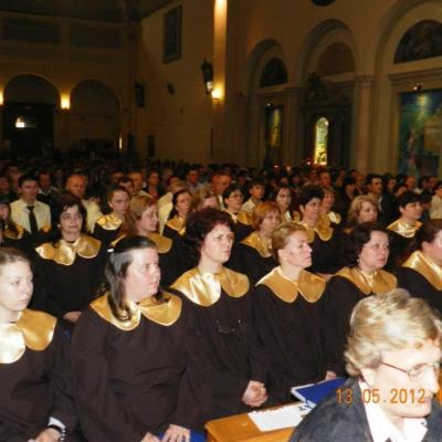 11-20 mai: Roman: Turneul "Voci de mai"