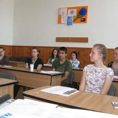 12 mai: Oneşti: Trei competiţii şcolare