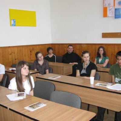 12 mai: Oneşti: Trei competiţii şcolare