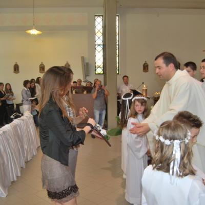 13 mai: Ladispoli: "Voi sunteţi prietenii mei". Prima Împărtăşanie