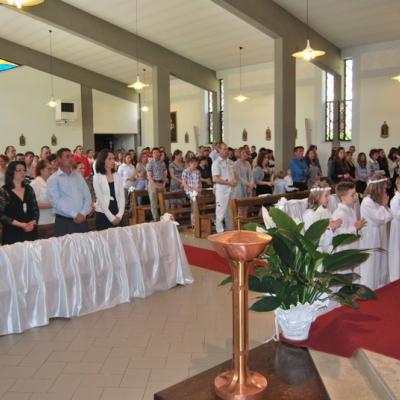 13 mai: Ladispoli: "Voi sunteţi prietenii mei". Prima Împărtăşanie