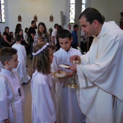 13 mai: Ladispoli: "Voi sunteţi prietenii mei". Prima Împărtăşanie