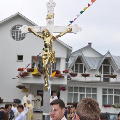 13 mai: Bacău: "Coroana mea este Fiul meu!" - Hramul Parohiei "Fericitul Ieremia Valahul"