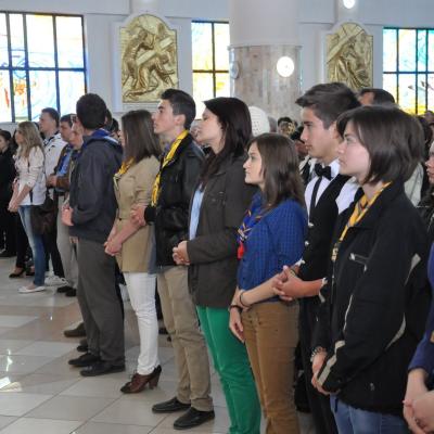 13 mai: Bacău: "Coroana mea este Fiul meu!" - Hramul Parohiei "Fericitul Ieremia Valahul"