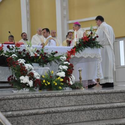 13 mai: Bacău: "Coroana mea este Fiul meu!" - Hramul Parohiei "Fericitul Ieremia Valahul"
