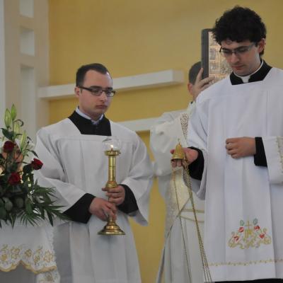 13 mai: Bacău: "Coroana mea este Fiul meu!" - Hramul Parohiei "Fericitul Ieremia Valahul"