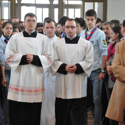 13 mai: Bacău: "Coroana mea este Fiul meu!" - Hramul Parohiei "Fericitul Ieremia Valahul"