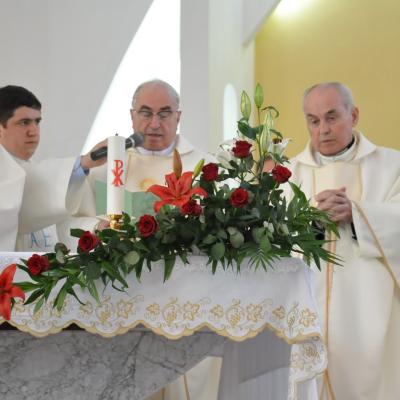13 mai: Bacău: "Coroana mea este Fiul meu!" - Hramul Parohiei "Fericitul Ieremia Valahul"