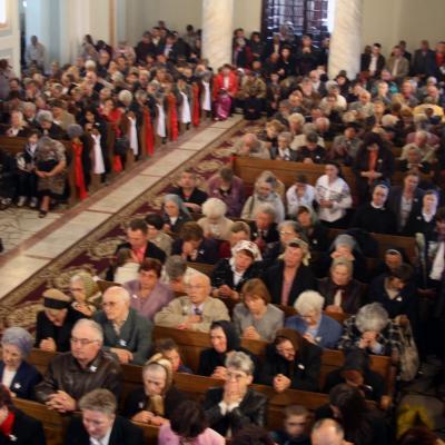 13 mai: Suceava: Hramul bisericii "Sfântul Ioan Nepomuk". Foto: Eduard Lucaci