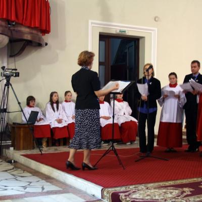 13 mai: Suceava: Hramul bisericii "Sfântul Ioan Nepomuk". Foto: Eduard Lucaci