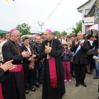 20 mai: Bacău (Şerbăneşti): Sfinţirea bisericii "Inima Neprihănită a Mariei"