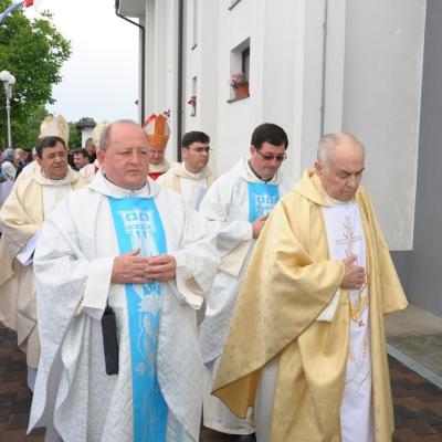 20 mai: Bacău (Şerbăneşti): Sfinţirea bisericii "Inima Neprihănită a Mariei"